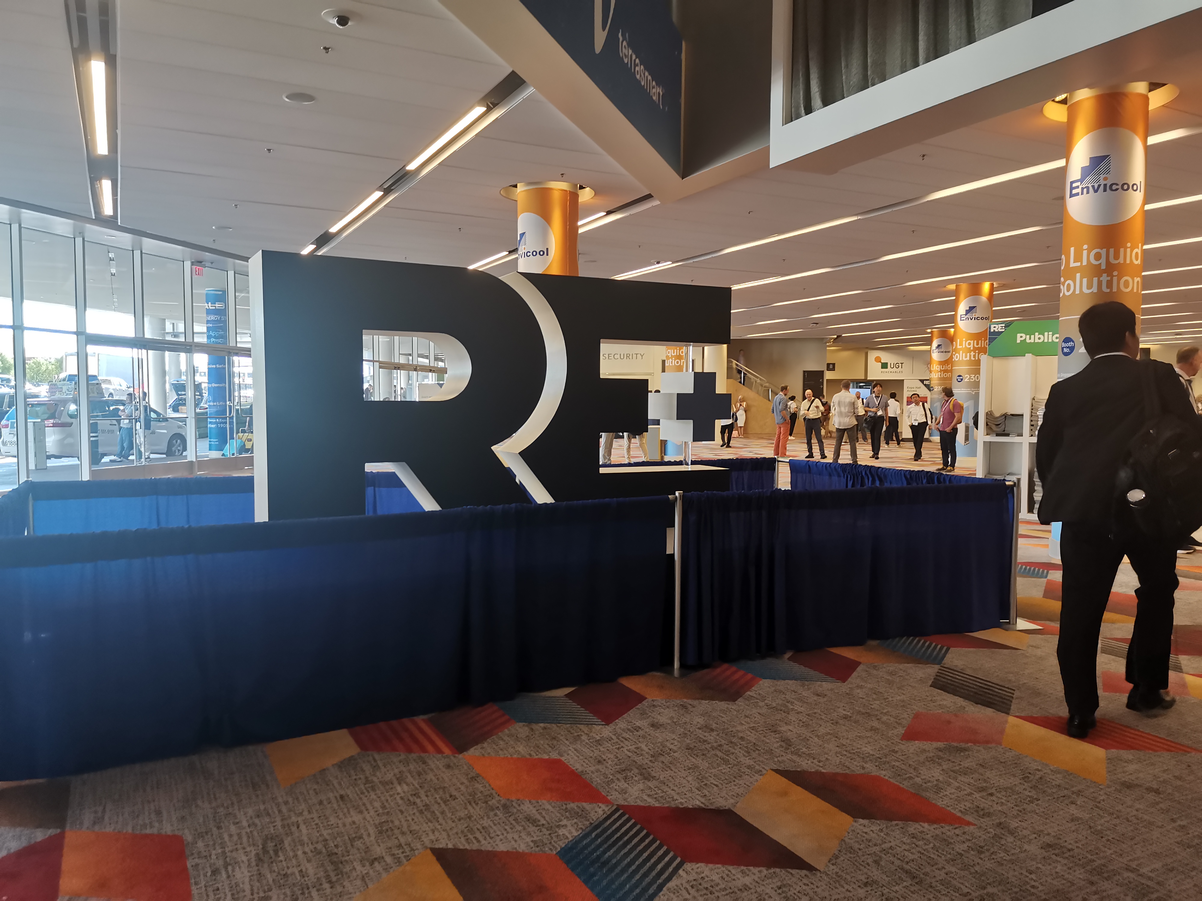 CAB2F25F-E5B8-4ED2-9C2F-66D09DDE3E3C