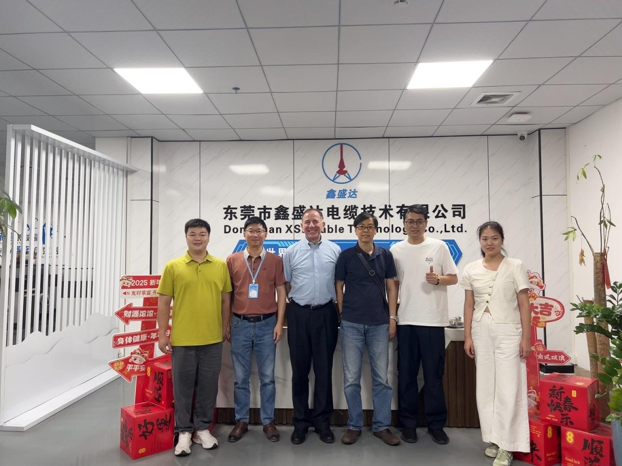 Ang matagal na kliyente ng Estados Unidos ay bumibisita sa XSD cable, na nakatakdang palawakin ang mga order pagkatapos ng kahanga-hangang paglilibot sa pabrika