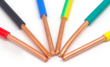 Ano ang pagkakaiba sa pagitan ng wire at cable?